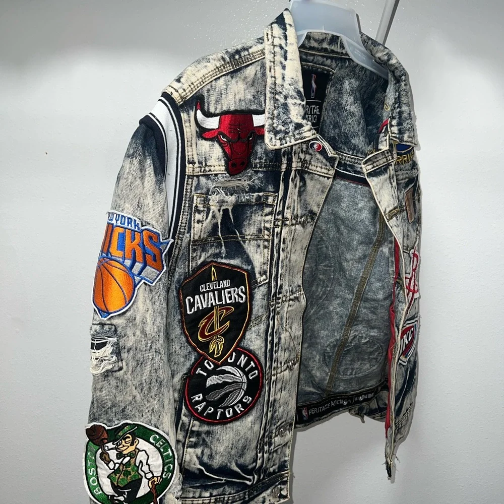 Basketball jacket - Picture 3 of 3